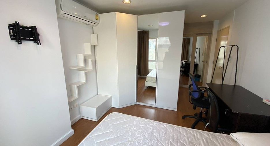 Condo en venta y en alquiler de 2 habitaciones en Huai Khwang, Bangkok