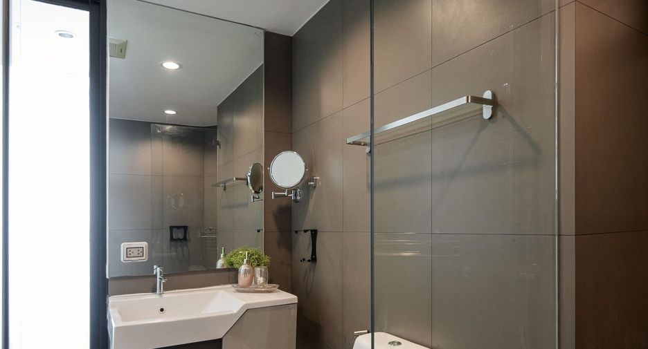 Wohnung zum Kauf mit 2 Zimmer in Watthana, Bangkok