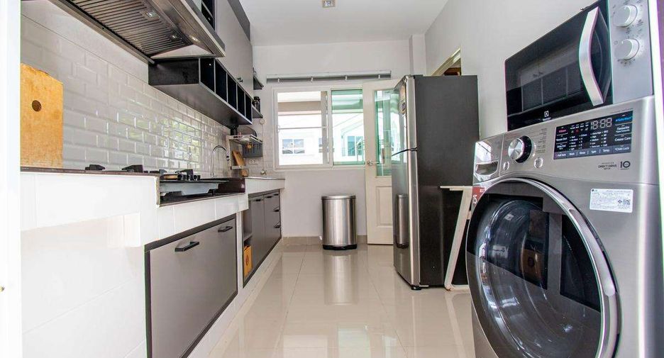 For sale 5 bedrooms house in Doi Saket, Chiang Mai