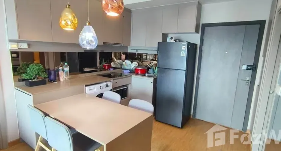 For rent 2 bedrooms condo in Phra Khanong, Bangkok