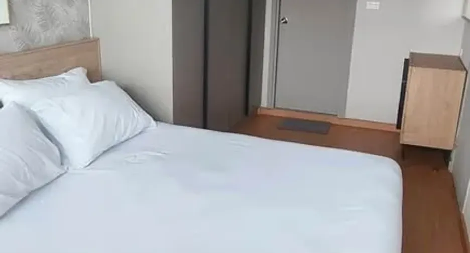 For rent 2 bedrooms condo in Phra Khanong, Bangkok