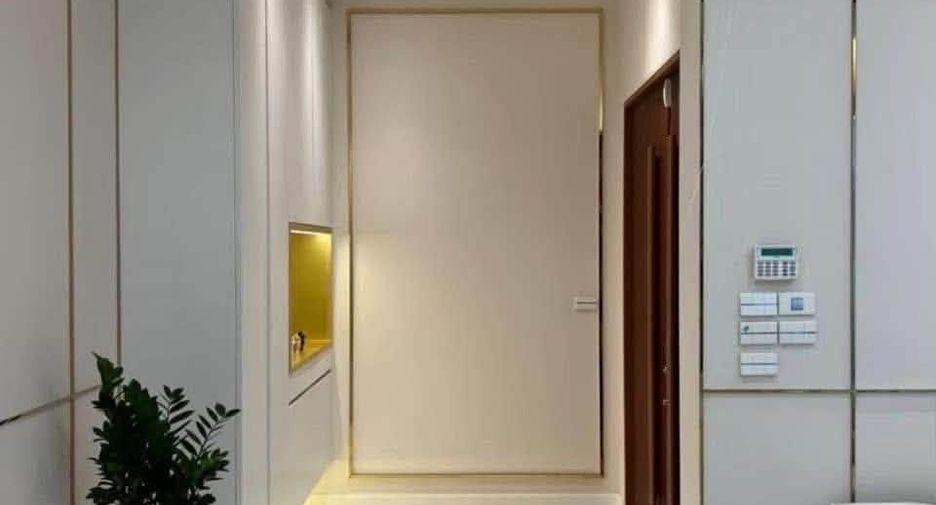 For rent 7 bedrooms house in Phaya Thai, Bangkok