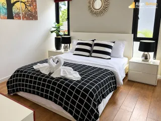 Reihenhaus zur Miete mit 4 Zimmer in Bang Lamung, Chonburi