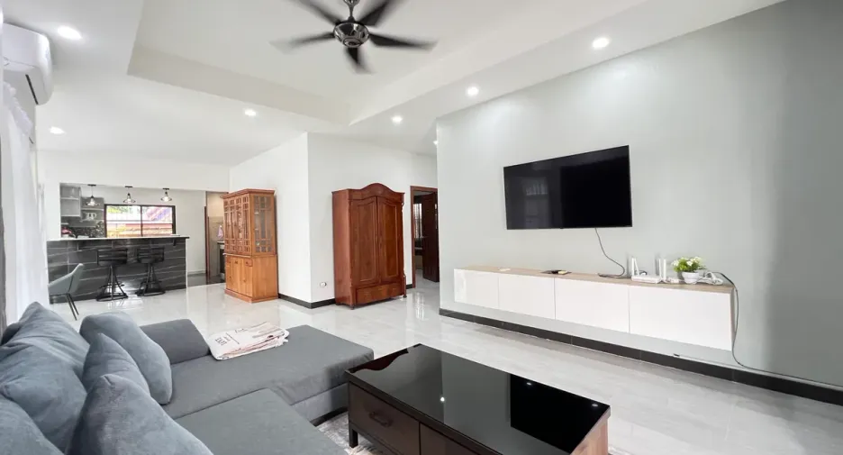For rent 3 bedrooms house in Bang Lamung, Chonburi