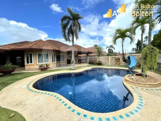 For Rent 4 Bedroom House In Bang Lamung, Chonburi