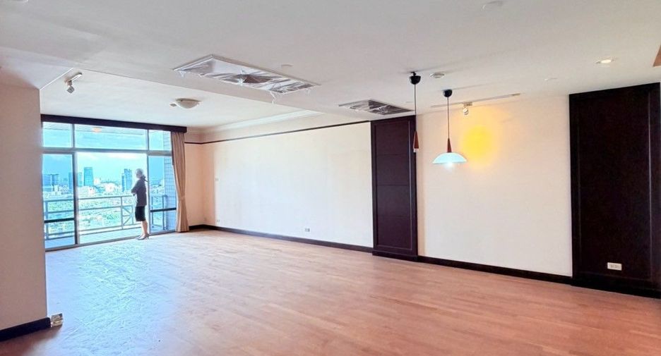 À vendre 2 chambres condo à Pathum Wan, Bangkok