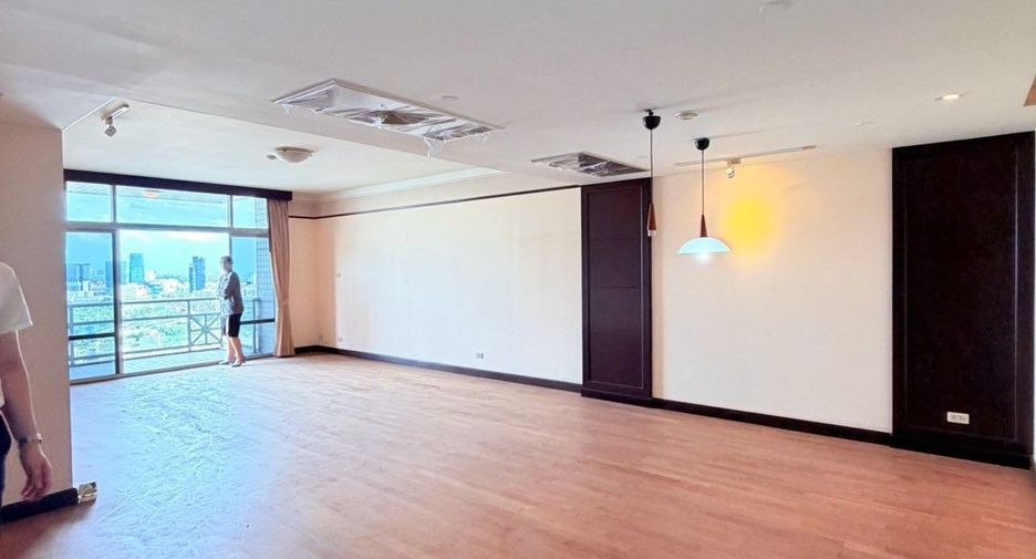 À vendre 2 chambres condo à Pathum Wan, Bangkok