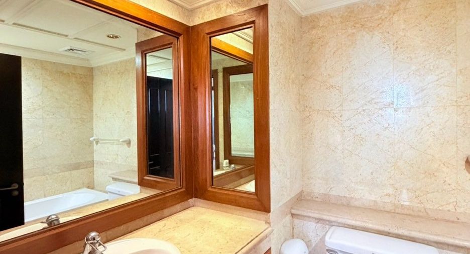 À vendre 2 chambres condo à Pathum Wan, Bangkok