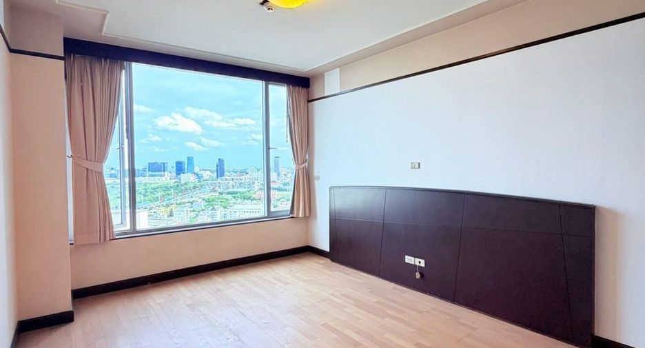 À vendre 2 chambres condo à Pathum Wan, Bangkok
