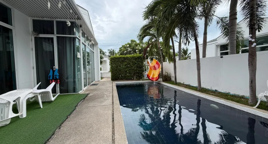 For rent 3 bedrooms villa in Cha Am, Phetchaburi