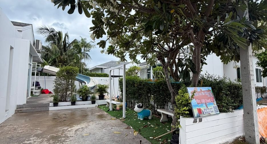 For rent 3 bedrooms villa in Cha Am, Phetchaburi