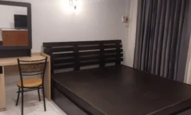 Condo en alquiler de 1 habitaciones en Huai Khwang, Bangkok