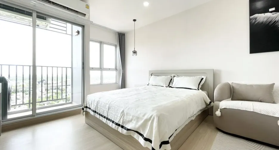 For rent studio condo in Mueang Samut Prakan, Samut Prakan