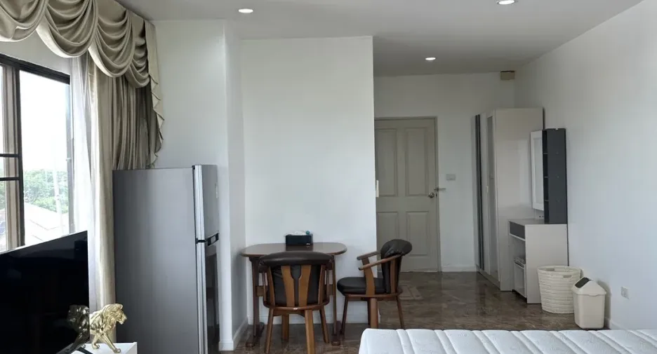 For sale studio condo in Saraphi, Chiang Mai
