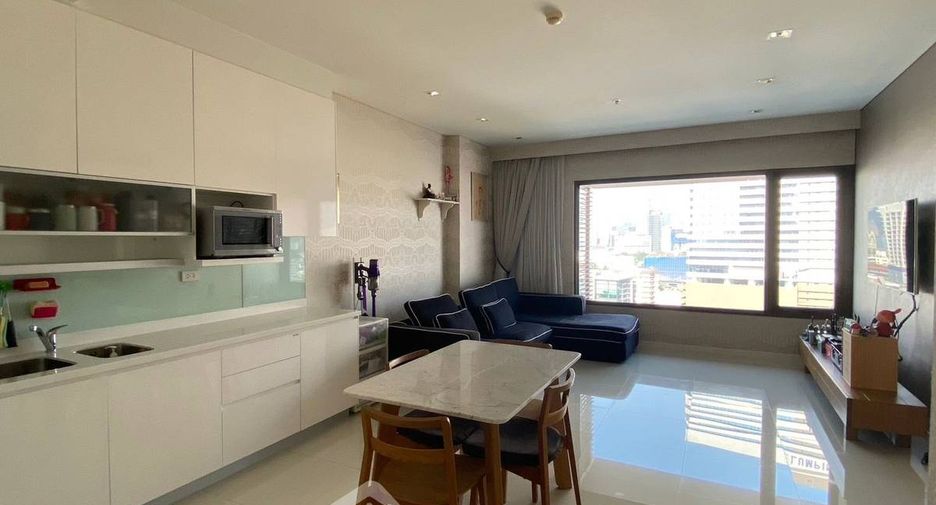 For sale 1 Beds condo in Sathon, Bangkok