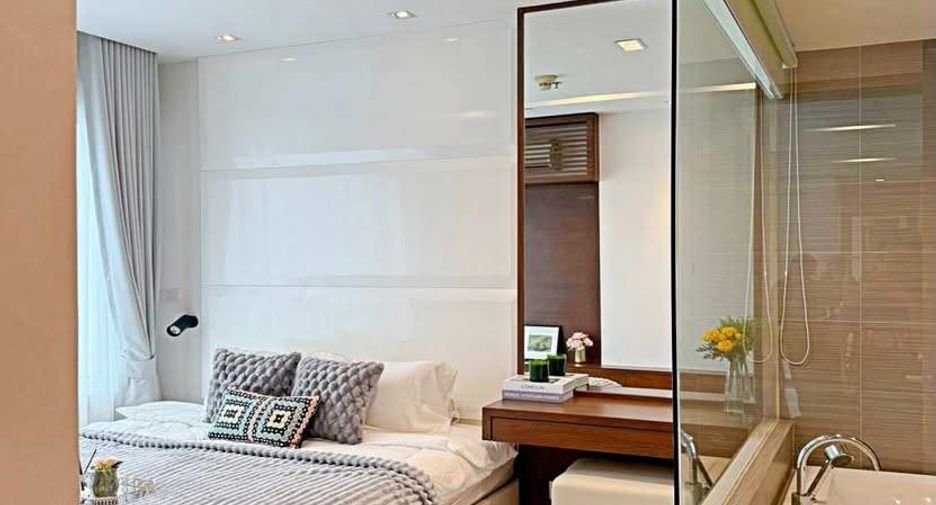 For sale 2 bedrooms condo in Khlong Toei, Bangkok