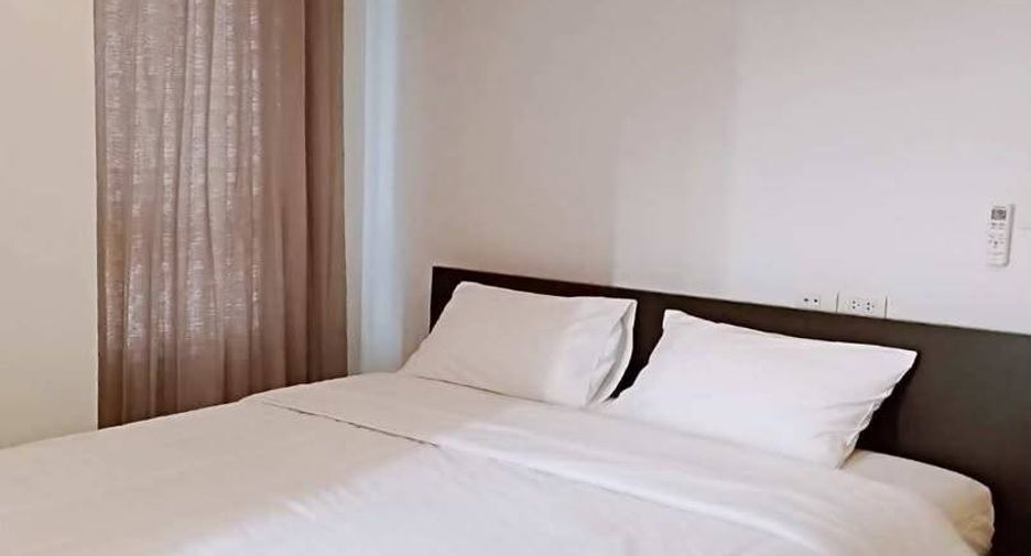 For sale 3 bedrooms condo in Khlong Toei, Bangkok