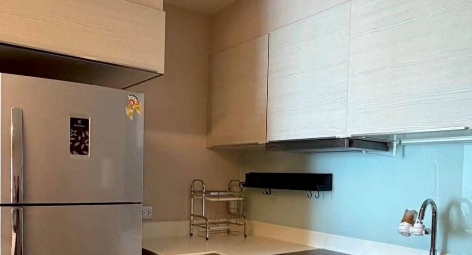 For sale 1 bed condo in Watthana, Bangkok