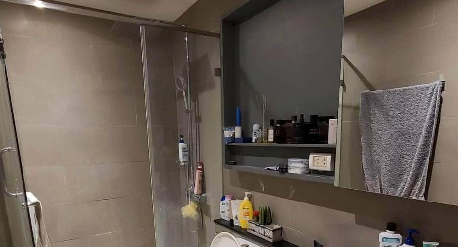 For sale 1 bed condo in Sathon, Bangkok