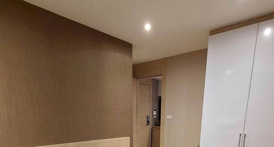 For sale 1 bed condo in Sathon, Bangkok