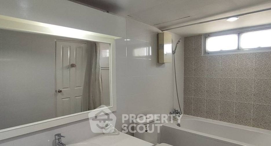Apartment zur Miete mit 3 Zimmer in Watthana, Bangkok