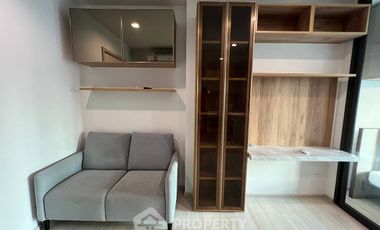 Wohnung zur Miete mit 1 Zimmer in Pathum Wan, Bangkok
