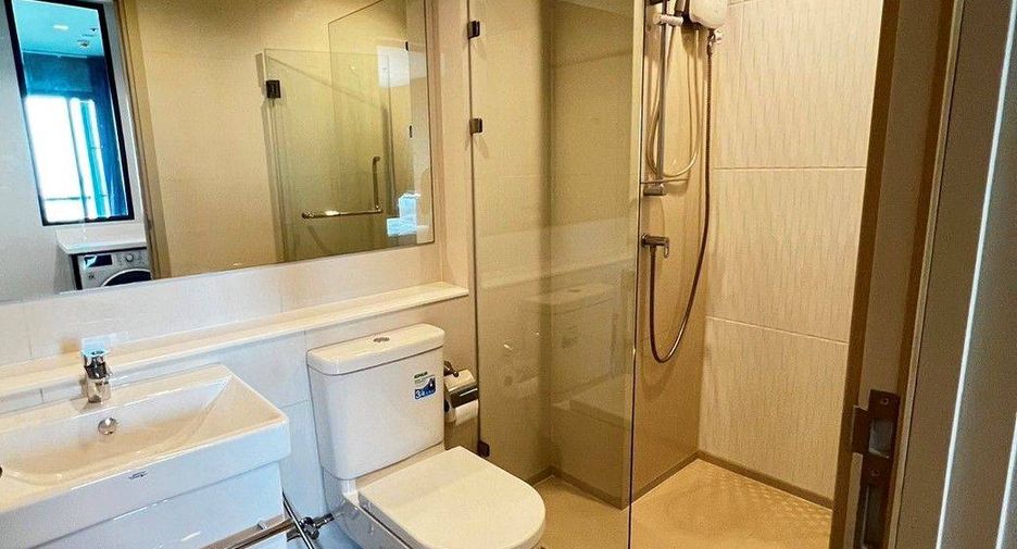 For rent 1 bed condo in Pathum Wan, Bangkok