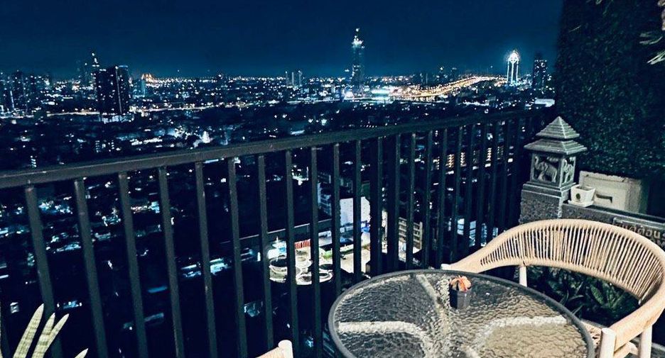 For rent 2 ベッドルーム condo in Yan Nawa, Bangkok