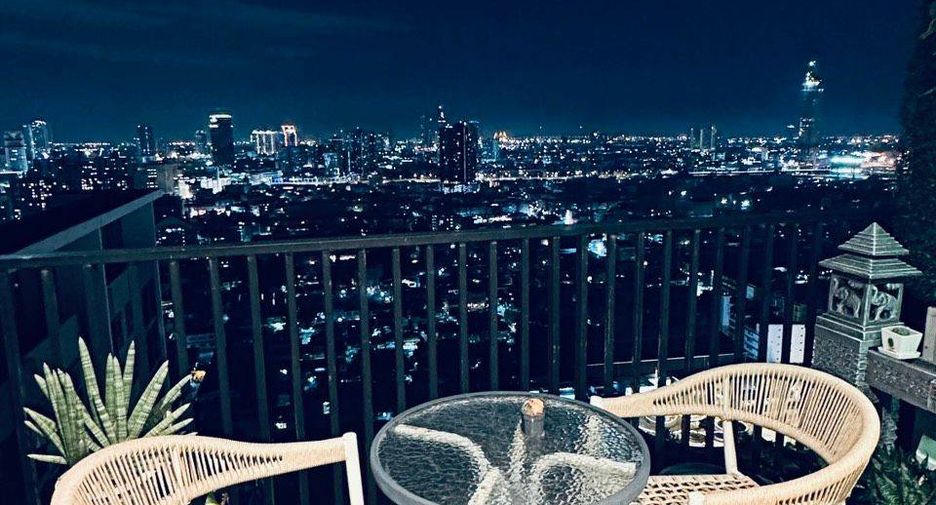 For rent 2 ベッドルーム condo in Yan Nawa, Bangkok
