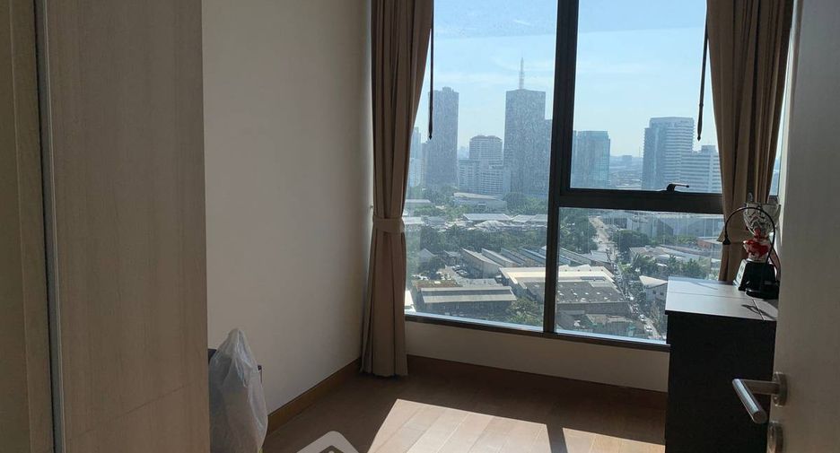 For rent 2 bedrooms condo in Khlong Toei, Bangkok