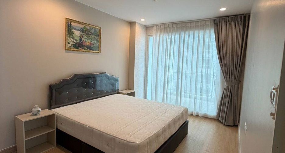 Wohnung zur Miete mit 3 Zimmer in Yan Nawa, Bangkok