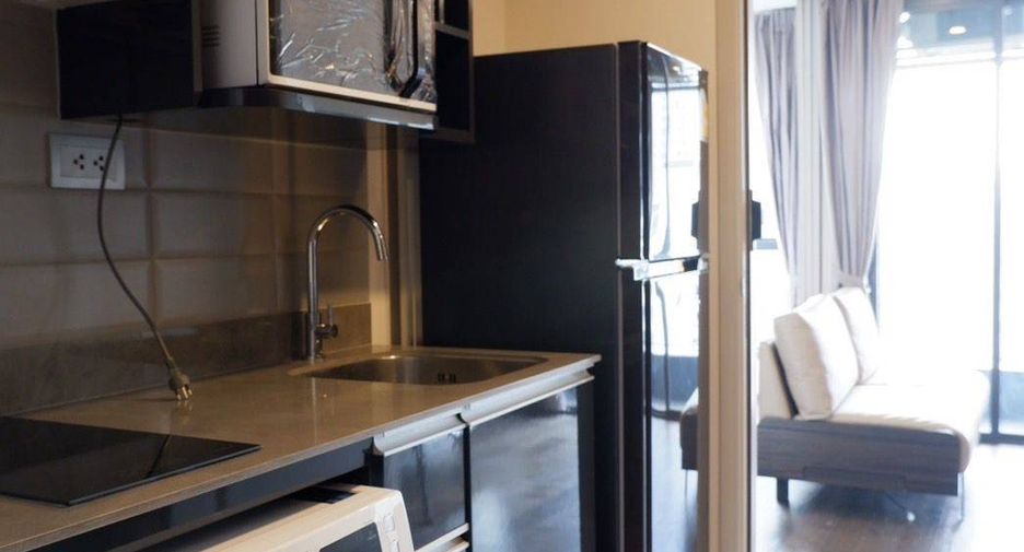 For rent 1 bed condo in Pathum Wan, Bangkok