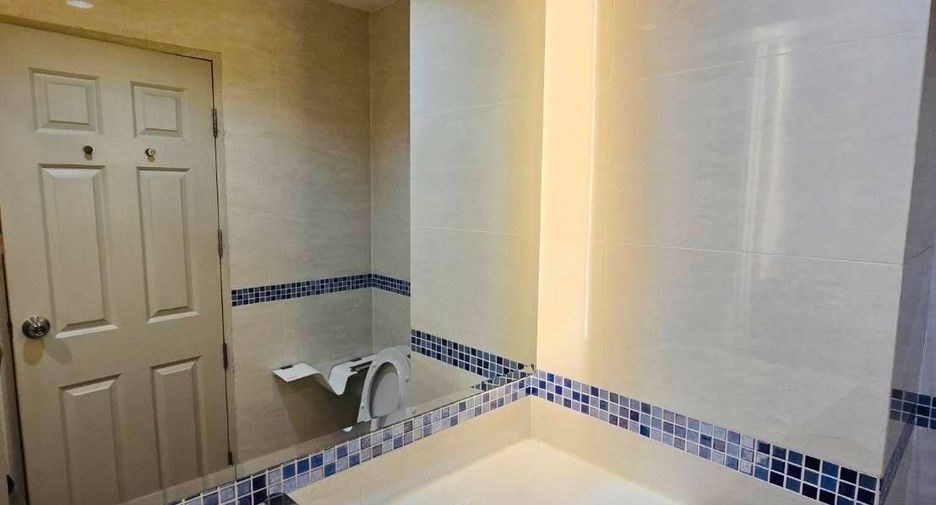 For rent 1 bed condo in Sathon, Bangkok
