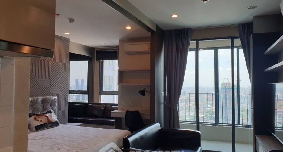 Condo en alquiler de 1 habitaciones en Bang Rak, Bangkok