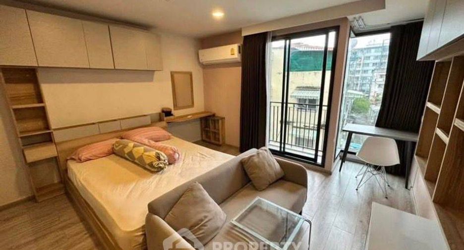 For rent 1 bed condo in Pathum Wan, Bangkok