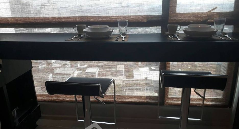 Condo en alquiler de 1 habitaciones en Khlong Toei, Bangkok