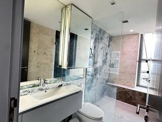 Wohnung zur Miete mit 2 Zimmer in Yan Nawa, Bangkok