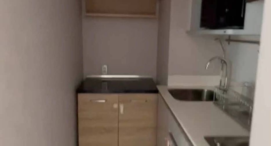 Wohnung zur Miete mit 2 Zimmer in Khlong San, Bangkok