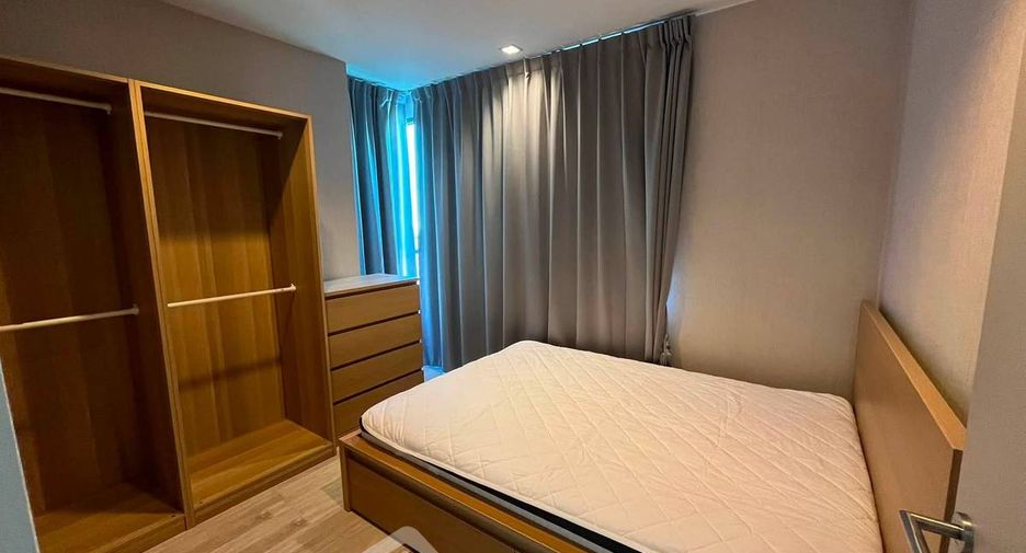 Wohnung zur Miete mit 2 Zimmer in Khlong San, Bangkok