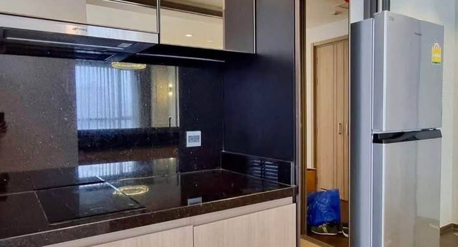 For rent 2 ベッドルーム condo in Pathum Wan, Bangkok