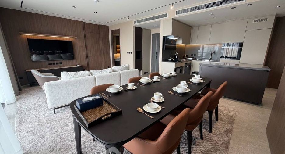 For rent 3 bedrooms condo in Na Jomtien, Pattaya