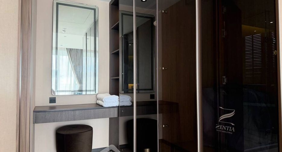 For rent 3 bedrooms condo in Na Jomtien, Pattaya