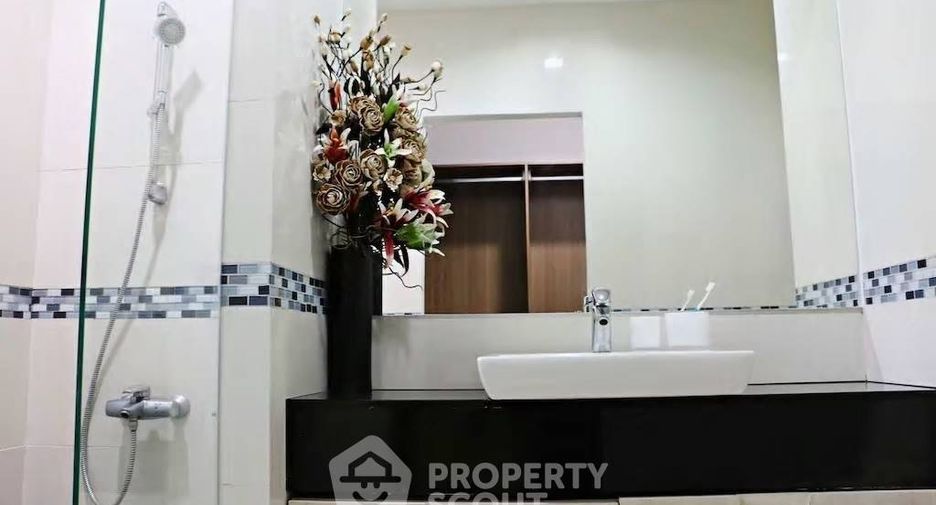 For rent 1 bed condo in Ratchathewi, Bangkok
