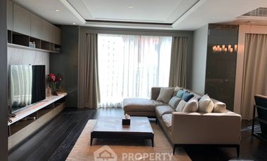 Condo en alquiler de 3 habitaciones en Khlong Toei, Bangkok