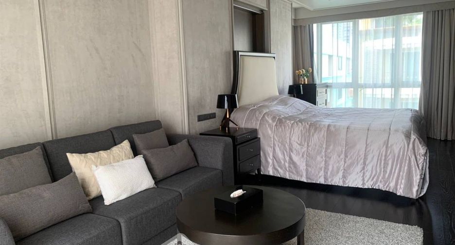 Condo en alquiler de 3 habitaciones en Khlong Toei, Bangkok