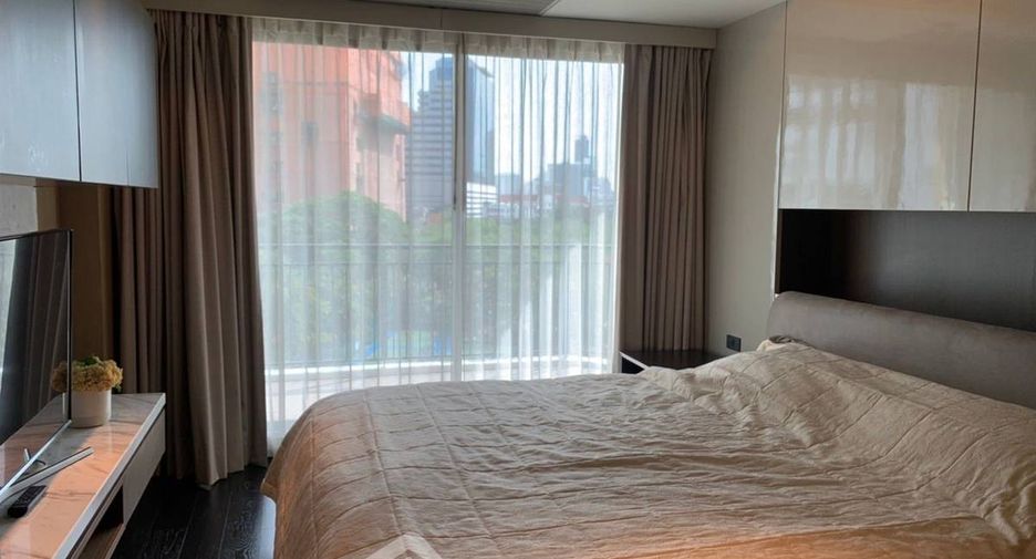Condo en alquiler de 3 habitaciones en Khlong Toei, Bangkok