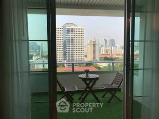 For rent 3 bedrooms condo in Bang Rak, Bangkok