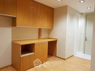 For rent 3 bedrooms condo in Bang Rak, Bangkok