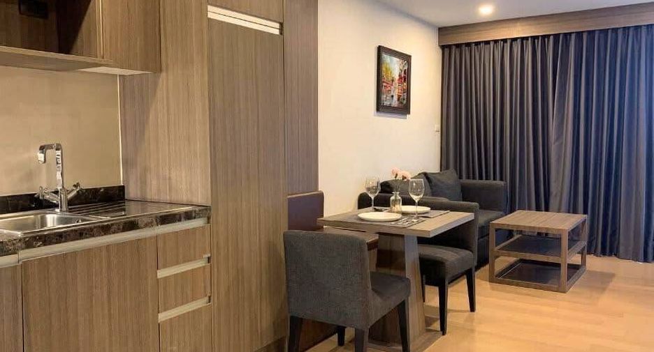 For rent 1 bed condo in Watthana, Bangkok
