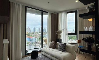 For rent 2 bedrooms condo in Bang Na, Bangkok